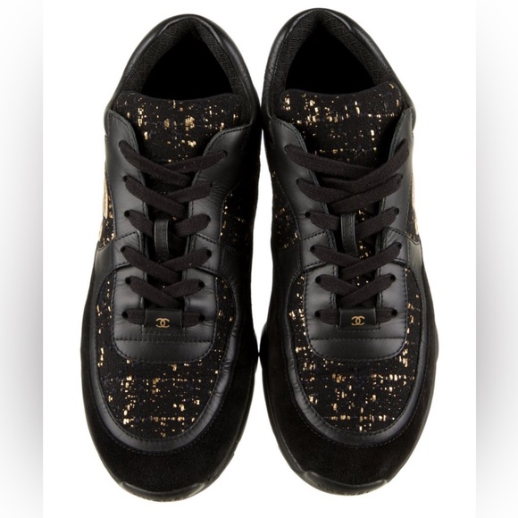 Chanel interlocking sneakers - Picture 2 of 9